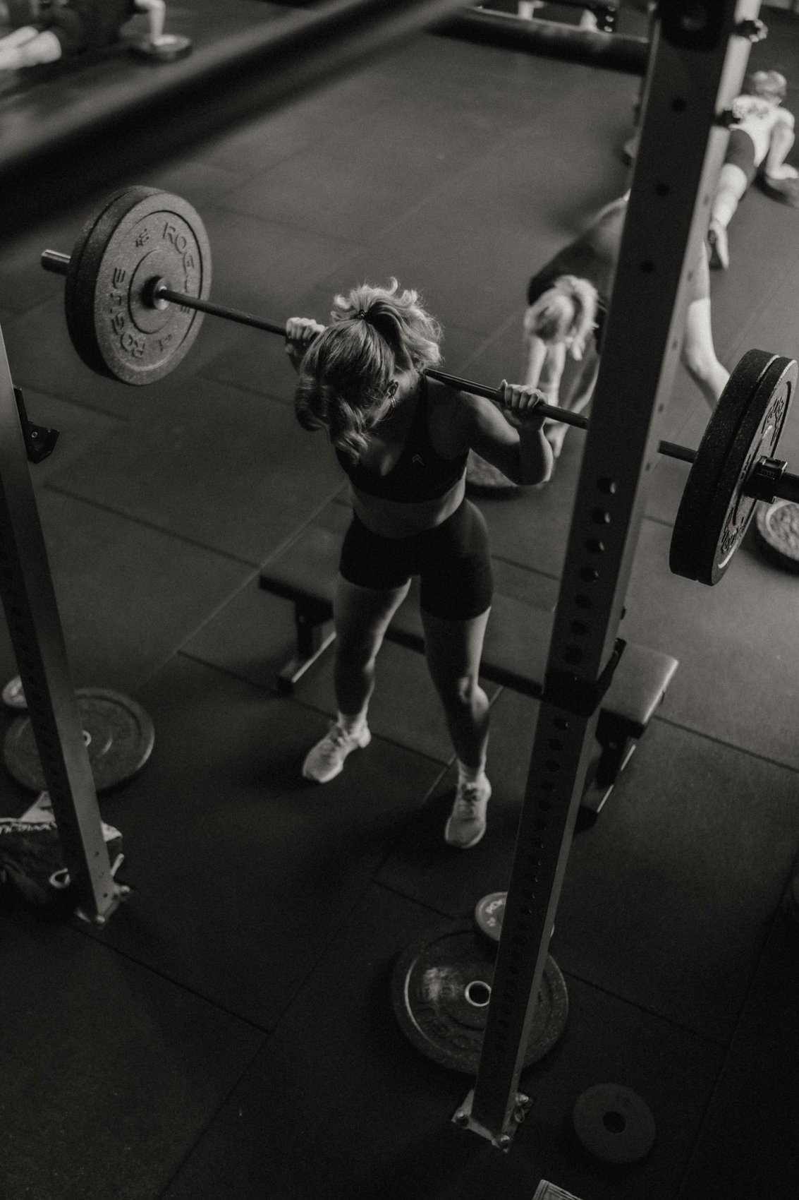 Atleet aan de barbell tijdens een Build-les.